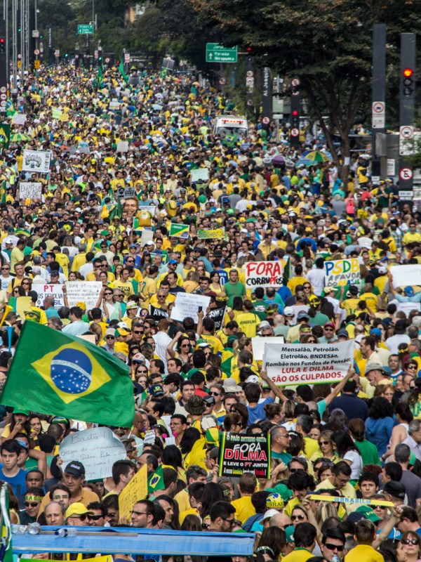 PT Enlameou a Esquerda no&nbsp;Brasil